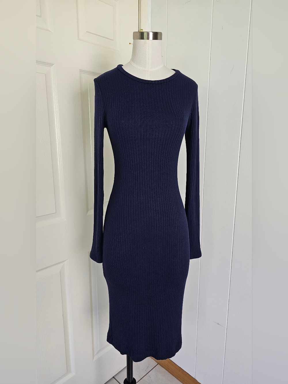 Reformation Navy Ribbed Midi Long-Sleeve Dress Size S